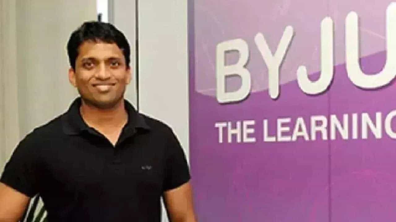 BYJU'S: ಇಡಿ ದಾಳಿ ವೇಳೆ ಬೈಜುಸ್ ಕಂಪನಿ ಸಿಇಒ ಪರಾರಿ, ಮಹತ್ವದ ದಾಖಲೆಗಳ ಪರಿಶೀಲನೆ BYJU'S: ಇಡಿ ದಾಳಿ ವೇಳೆ ಬೈಜುಸ್ ಕಂಪನಿ ಸಿಇಒ ಪರಾರಿ, ಮಹತ್ವದ ದಾಖಲೆಗಳ ಪರಿಶೀಲನೆ