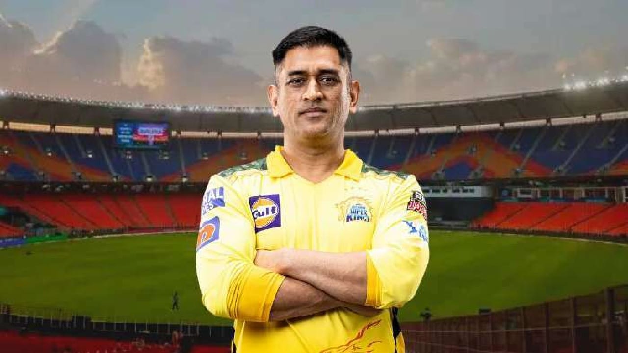 ಇನ್ನು 7 ಪಂದ್ಯಗಳ 5 ಇನಿಂಗ್ಸ್​ನಲ್ಲಿ ಬ್ಯಾಟ್ ಬೀಸಿರುವ ಮಹೇಂದ್ರ ಸಿಂಗ್ ಧೋನಿ ಒಟ್ಟು 6 ಸಿಕ್ಸ್​ಗಳನ್ನು ಬಾರಿಸಿದ್ದಾರೆ. ಈ ಮೂಲಕ ಈ ಪಟ್ಟಿಯಲ್ಲಿ 31ನೇ ಸ್ಥಾನದಲ್ಲಿದ್ದಾರೆ. (ALL PC: CricHead)