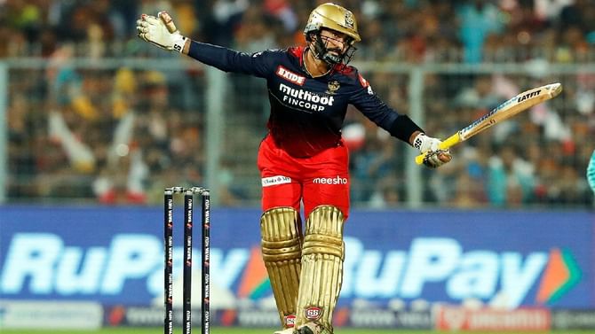 IPL 2023: ಸೊನ್ನೆ ಸುತ್ತಿ ಐಪಿಎಲ್ ಇತಿಹಾಸದಲ್ಲೇ ಅತ್ಯಂತ ಕೆಟ್ಟ ದಾಖಲೆ ಬರೆದ ದಿನೇಶ್ ಕಾರ್ತಿಕ್ IPL 2023: ಸೊನ್ನೆ ಸುತ್ತಿ ಐಪಿಎಲ್ ಇತಿಹಾಸದಲ್ಲೇ ಅತ್ಯಂತ ಕೆಟ್ಟ ದಾಖಲೆ ಬರೆದ ದಿನೇಶ್ ಕಾರ್ತಿಕ್
