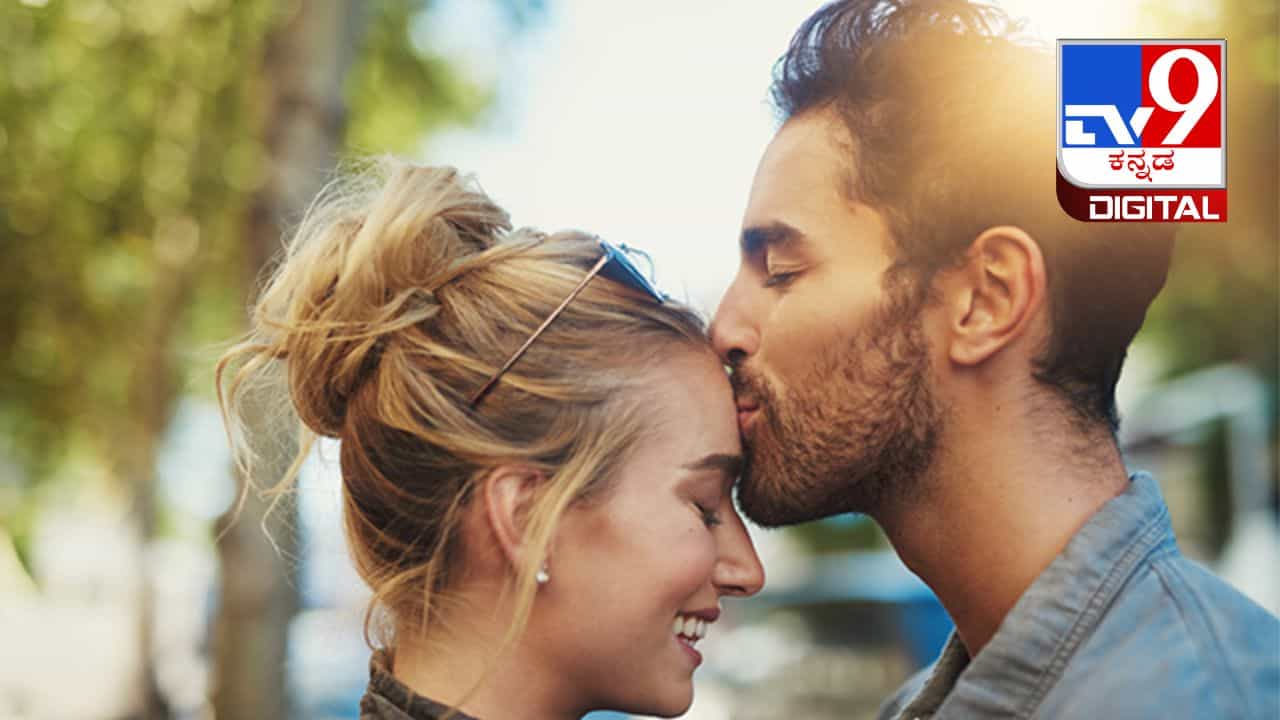 Dopamine Dating: ಸಂಬಂಧದಲ್ಲಿ ಪ್ರೀತಿ, ಉತ್ಸಾಹವನ್ನು ಉಳಿಸಿಕೊಳ್ಳಲು ಏನು ಮಾಡಬೇಕು? ಡೊಪಮೈನ್ ಡೇಟಿಂಗ್ ಯಾಕೆ ಮುಖ್ಯ? ಇಲ್ಲಿದೆ ಮಾಹಿತಿ Dopamine Dating: ಸಂಬಂಧದಲ್ಲಿ ಪ್ರೀತಿ, ಉತ್ಸಾಹವನ್ನು ಉಳಿಸಿಕೊಳ್ಳಲು ಏನು ಮಾಡಬೇಕು? ಡೊಪಮೈನ್ ಡೇಟಿಂಗ್ ಯಾಕೆ ಮುಖ್ಯ? ಇಲ್ಲಿದೆ ಮಾಹಿತಿ