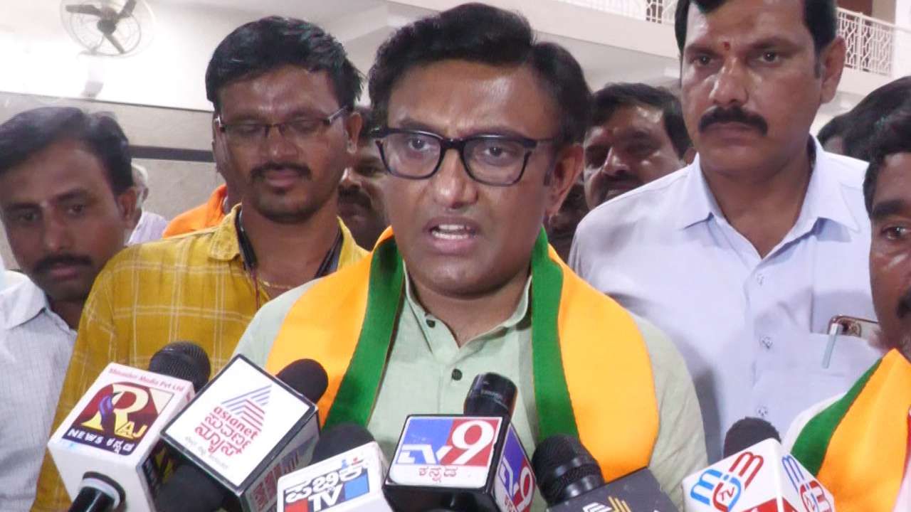 Karnataka Elections: ಐಟಿ, ಇಡಿ ಅಂದರೆ ಕಾಂಗ್ರೆಸ್ ನಾಯಕರಿಗೆ ನಡುಕ: ಸಚಿವ ಡಾ.ಸುಧಾಕರ್ Karnataka Elections: ಐಟಿ, ಇಡಿ ಅಂದರೆ ಕಾಂಗ್ರೆಸ್ ನಾಯಕರಿಗೆ ನಡುಕ: ಸಚಿವ ಡಾ.ಸುಧಾಕರ್
