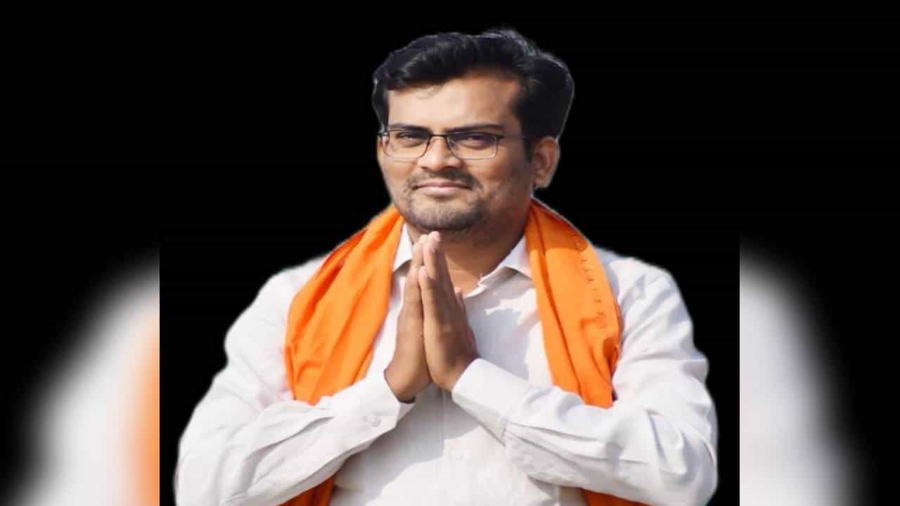 ಗದಗ: ಶಿರಹಟ್ಟಿ ಅಭ್ಯರ್ಥಿಗೆ ಬಿಜೆಪಿ ಟಿಕೆಟ್ ಸಿಕ್ಕಿದರೂ ಬಿ ಪಾರ್ಮ್ ಸಿಗೋದು ಅನುಮಾನ; ಕಾರಣ ಇಲ್ಲಿದೆ ನೋಡಿ ಗದಗ: ಶಿರಹಟ್ಟಿ ಅಭ್ಯರ್ಥಿಗೆ ಬಿಜೆಪಿ ಟಿಕೆಟ್ ಸಿಕ್ಕಿದರೂ ಬಿ ಪಾರ್ಮ್ ಸಿಗೋದು ಅನುಮಾನ; ಕಾರಣ ಇಲ್ಲಿದೆ ನೋಡಿ