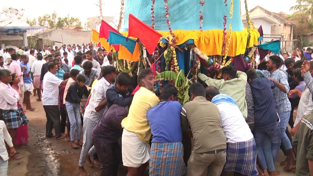 Davanagere Gollarahalli Historical Lakshmiranganatha Swamy Rathotsava Photos 
