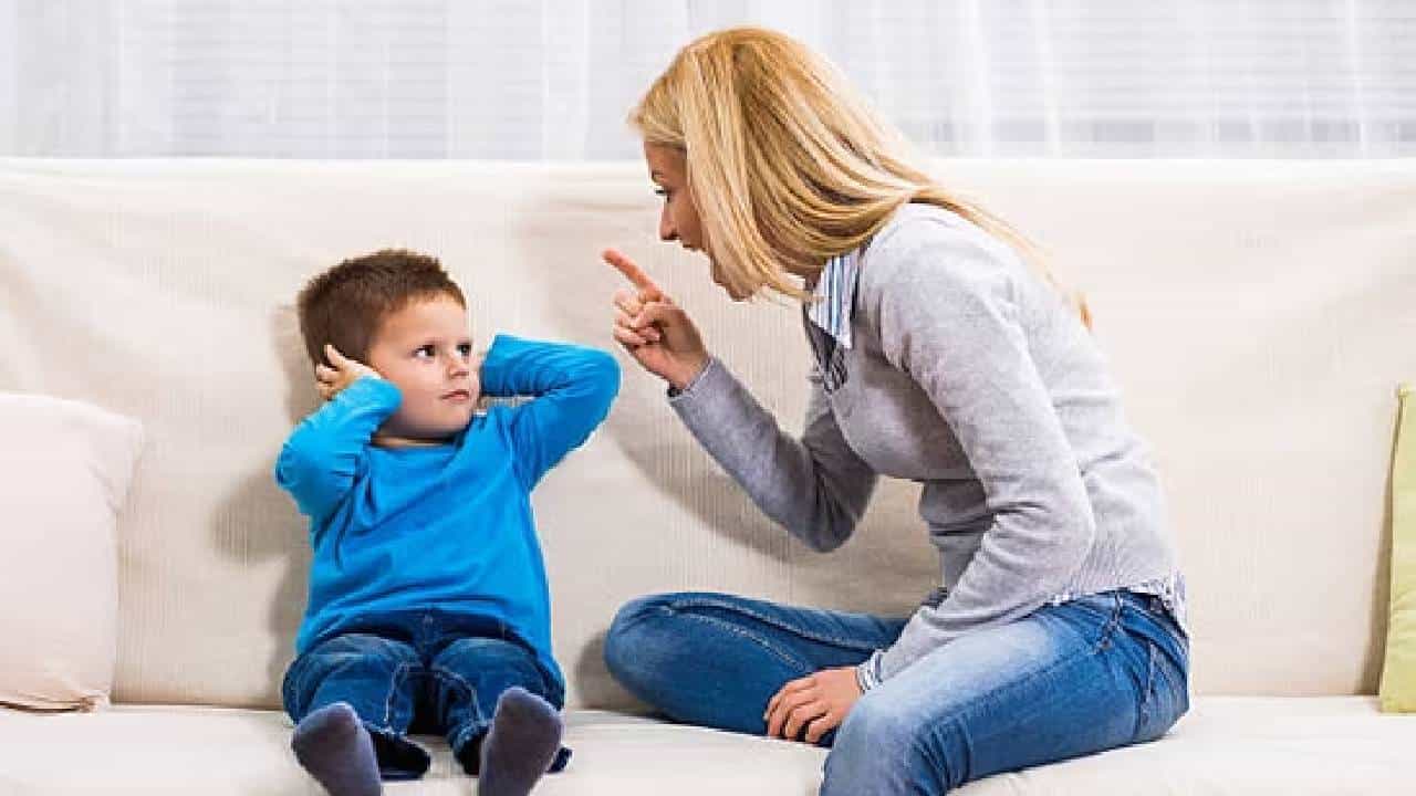 Parenting Hacks: ಮಕ್ಕಳು ಕೋಪಗೊಂಡಾಗ ಏನು ಮಾಡಬೇಕು? ಸಿಟ್ಟನ್ನು ಕಡಿಮೆ ಮಾಡುವುದು ಹೇಗೆ? ಇಲ್ಲಿದೆ ಮಾಹಿತಿ Parenting Hacks: ಮಕ್ಕಳು ಕೋಪಗೊಂಡಾಗ ಏನು ಮಾಡಬೇಕು? ಸಿಟ್ಟನ್ನು ಕಡಿಮೆ ಮಾಡುವುದು ಹೇಗೆ? ಇಲ್ಲಿದೆ ಮಾಹಿತಿ