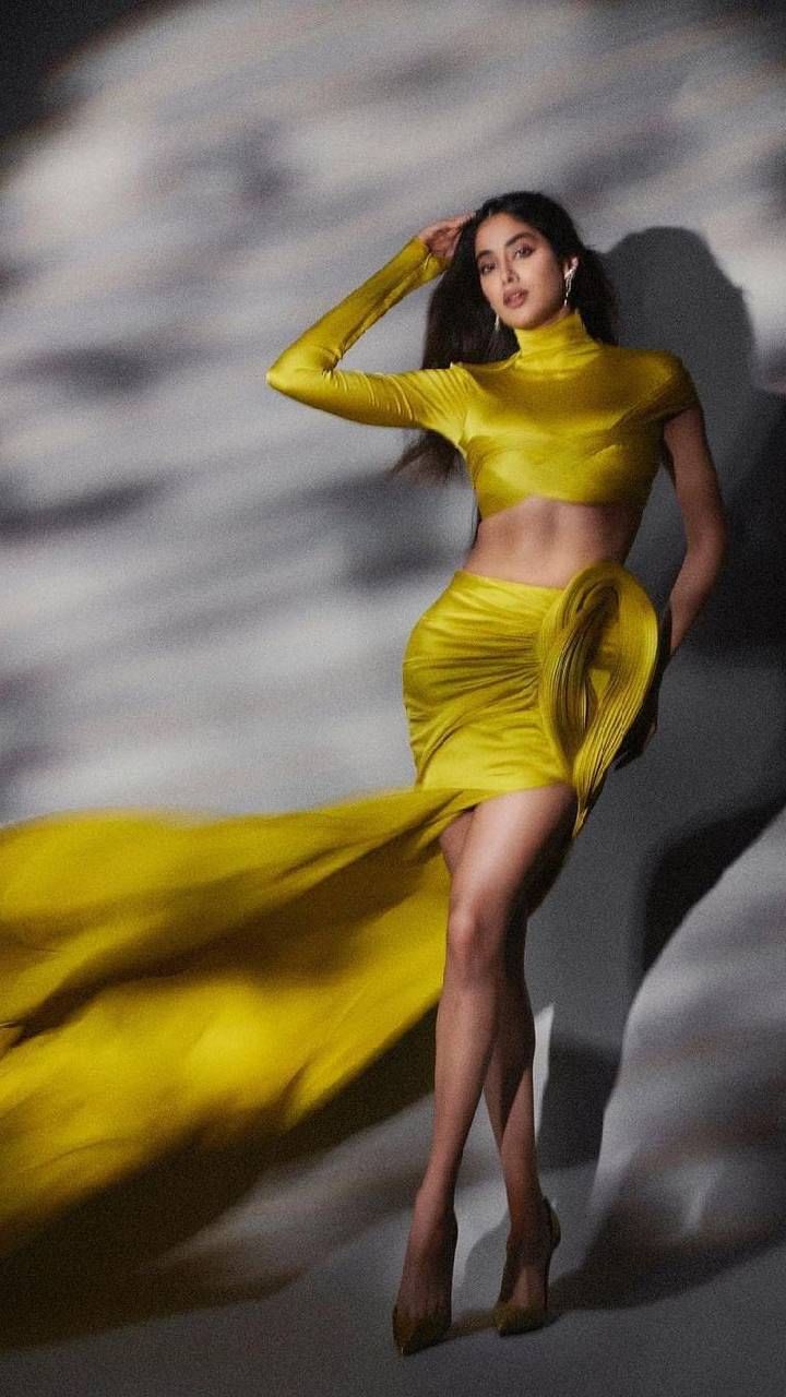 Janhvi Kapoor (2)