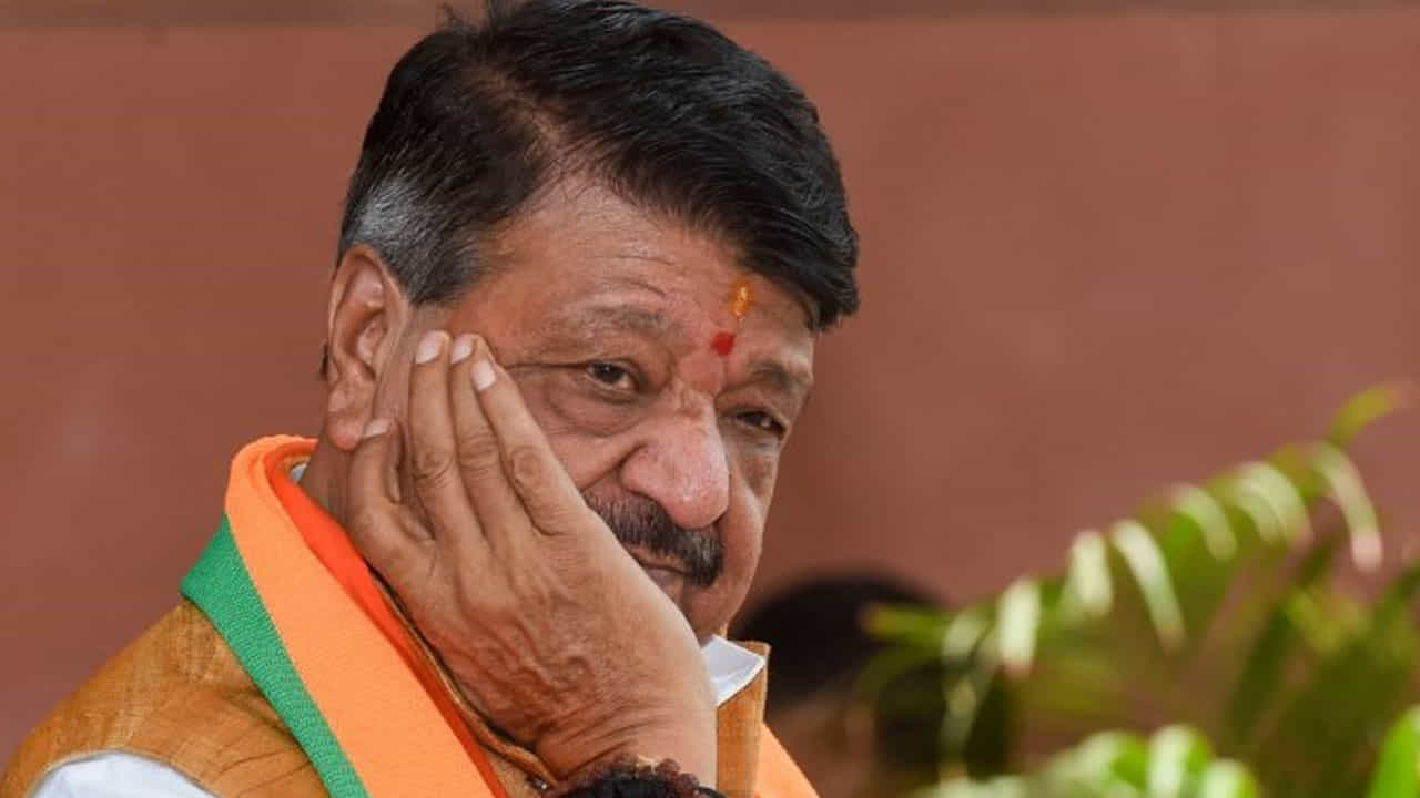 ಹೆಣ್ಮಕ್ಕಳು ಕೆಟ್ಟದಾಗಿ ಡ್ರೆಸ್ ತೊಟ್ಟುಕೊಂಡು ಶೂರ್ಪನಖಿ ತರ ಕಾಣ್ತಾರೆ, ದೇವರು ನಿಮಗೆ ಒಳ್ಳೆಯ ದೇಹ ಕೊಟ್ಟಿದ್ದಾನೆ: ಬಿಜೆಪಿ ಸಚಿವ ಕೈಲಾಶ್ ವಿಜಯವರ್ಗಿಯ ಹೆಣ್ಮಕ್ಕಳು ಕೆಟ್ಟದಾಗಿ ಡ್ರೆಸ್ ತೊಟ್ಟುಕೊಂಡು ಶೂರ್ಪನಖಿ ತರ ಕಾಣ್ತಾರೆ, ದೇವರು ನಿಮಗೆ ಒಳ್ಳೆಯ ದೇಹ ಕೊಟ್ಟಿದ್ದಾನೆ: ಬಿಜೆಪಿ ಸಚಿವ ಕೈಲಾಶ್ ವಿಜಯವರ್ಗಿಯ