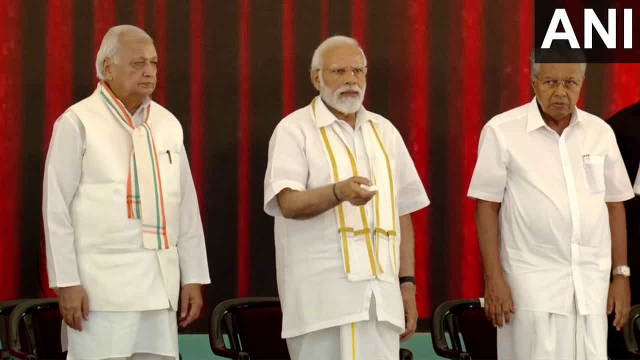 Modi in Kerala: ಕೊಚ್ಚಿ ವಾಟರ್ ಮೆಟ್ರೊ ಉದ್ಘಾಟಿಸಿದ ಪ್ರಧಾನಿ ನರೇಂದ್ರ ಮೋದಿ Modi in Kerala: ಕೊಚ್ಚಿ ವಾಟರ್ ಮೆಟ್ರೊ ಉದ್ಘಾಟಿಸಿದ ಪ್ರಧಾನಿ ನರೇಂದ್ರ ಮೋದಿ