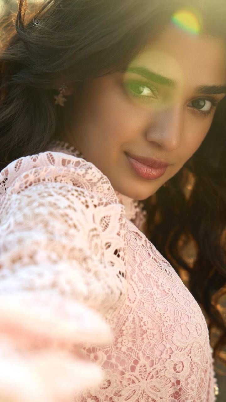 Krithi Shetty (1)