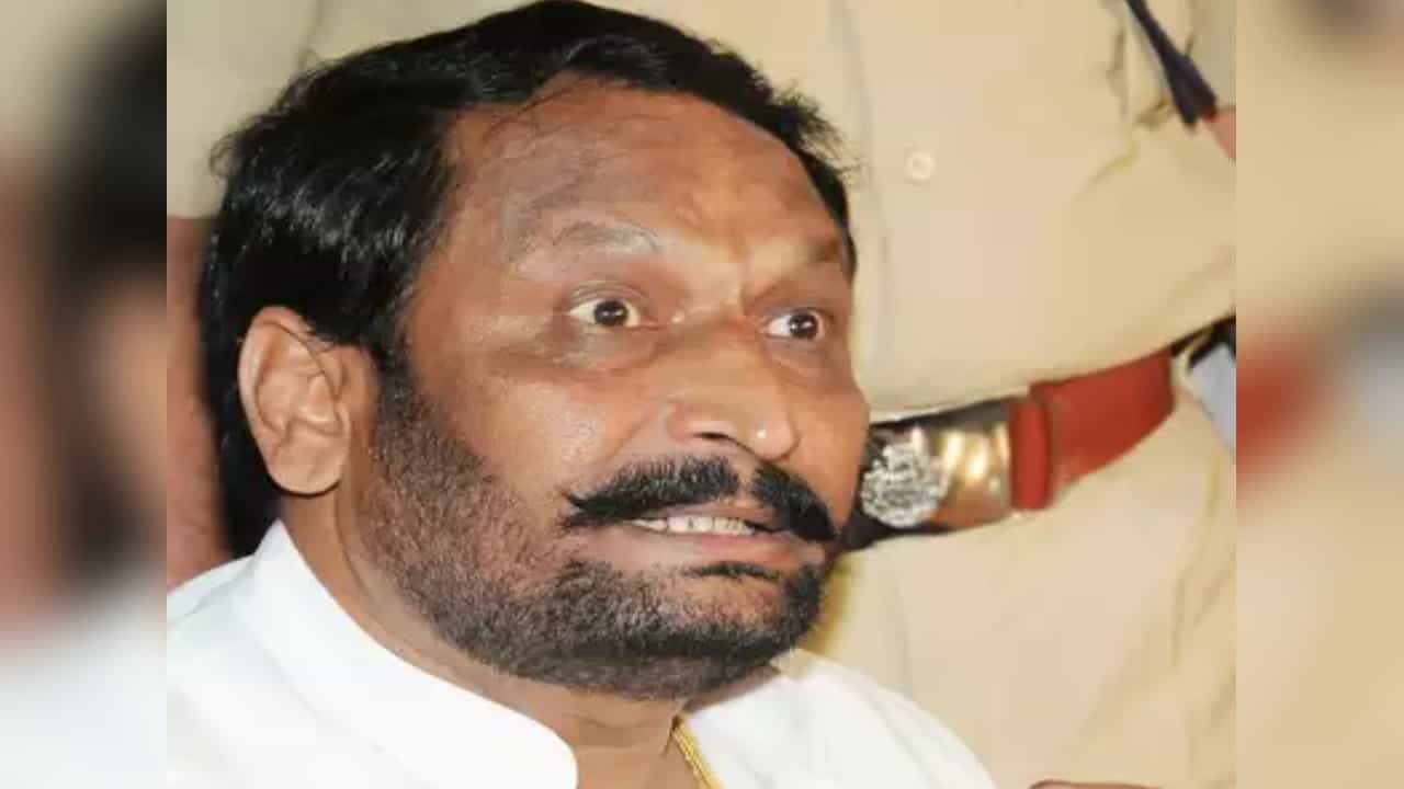 Belagavi Politics: 18 ಕ್ಷೇತ್ರಗಳಿಗೆ ಬಿಜೆಪಿ ಅಭ್ಯರ್ಥಿಗಳ ಹೆಸರು ಘೋಷಣೆ: ಬಂಡಾಯವೆದ್ದ 8 ಕ್ಷೇತ್ರದ ಆಕಾಂಕ್ಷಿಗಳು Belagavi Politics: 18 ಕ್ಷೇತ್ರಗಳಿಗೆ ಬಿಜೆಪಿ ಅಭ್ಯರ್ಥಿಗಳ ಹೆಸರು ಘೋಷಣೆ: ಬಂಡಾಯವೆದ್ದ 8 ಕ್ಷೇತ್ರದ ಆಕಾಂಕ್ಷಿಗಳು