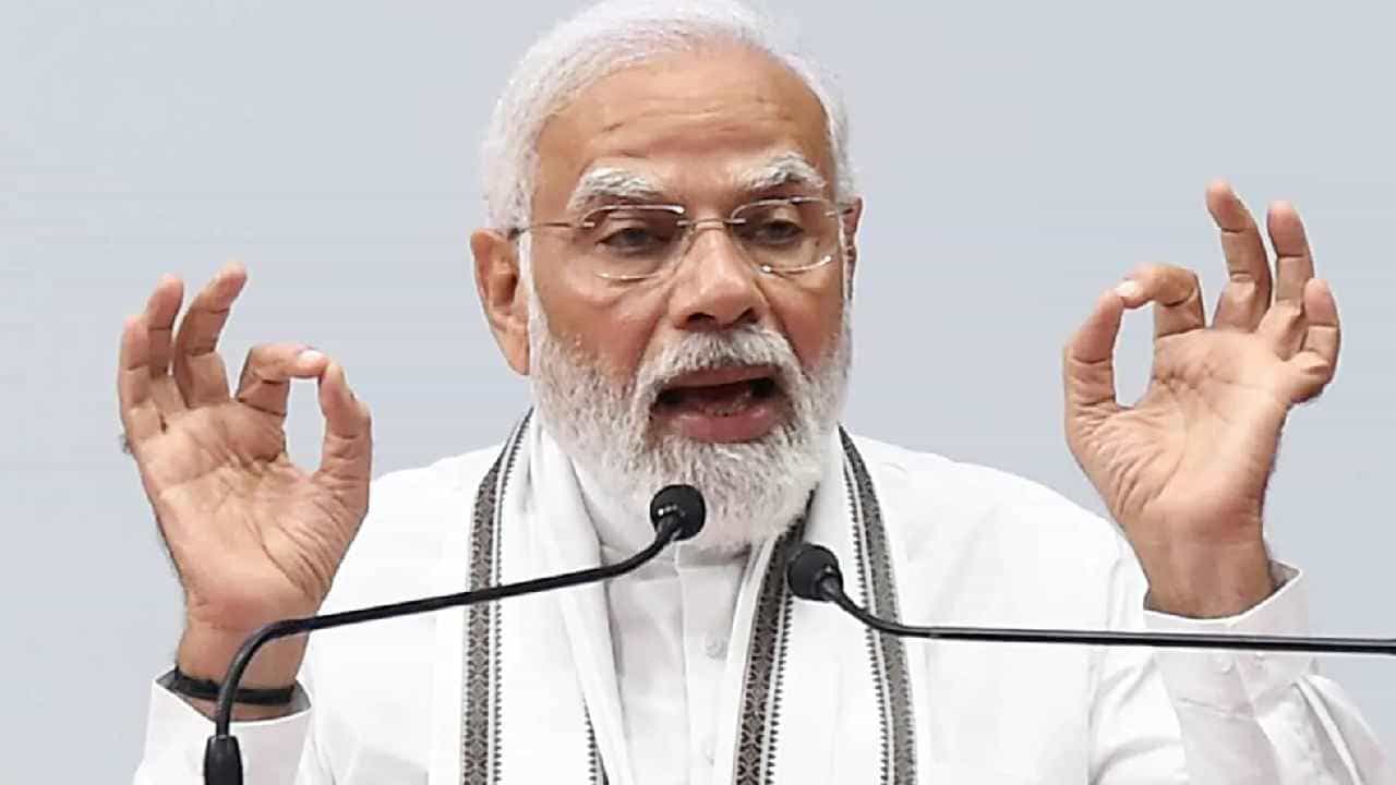 ಮತದಾರರ ಬಳಿಗೆ ಹೋಗುವ ಮುನ್ನ ಕರ್ನಾಟಕದ 50 ಲಕ್ಷ ಬಿಜೆಪಿ ಕಾರ್ಯಕರ್ತರೊಂದಿಗೆ ನಾಳೆ ಮೋದಿ ಮಾತು! ಮತದಾರರ ಬಳಿಗೆ ಹೋಗುವ ಮುನ್ನ ಕರ್ನಾಟಕದ 50 ಲಕ್ಷ ಬಿಜೆಪಿ ಕಾರ್ಯಕರ್ತರೊಂದಿಗೆ ನಾಳೆ ಮೋದಿ ಮಾತು!