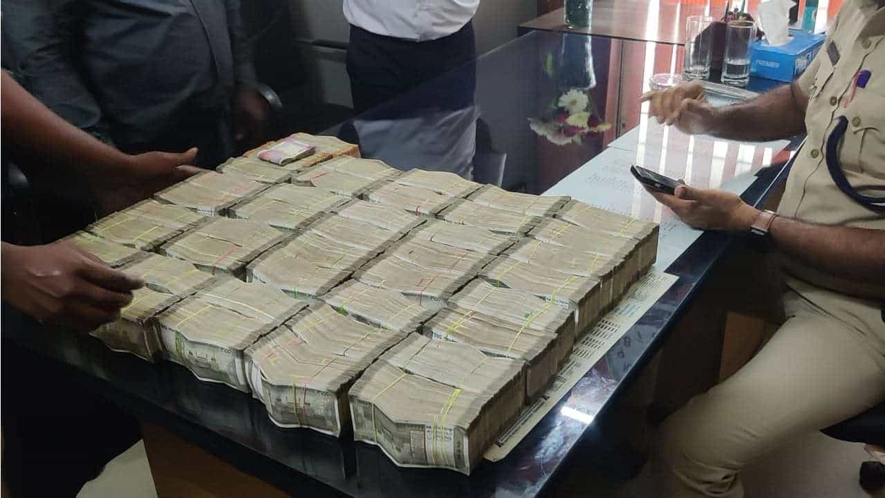 Rs 1 crore seized by police from auto near SJ Park police station belongs to BJP