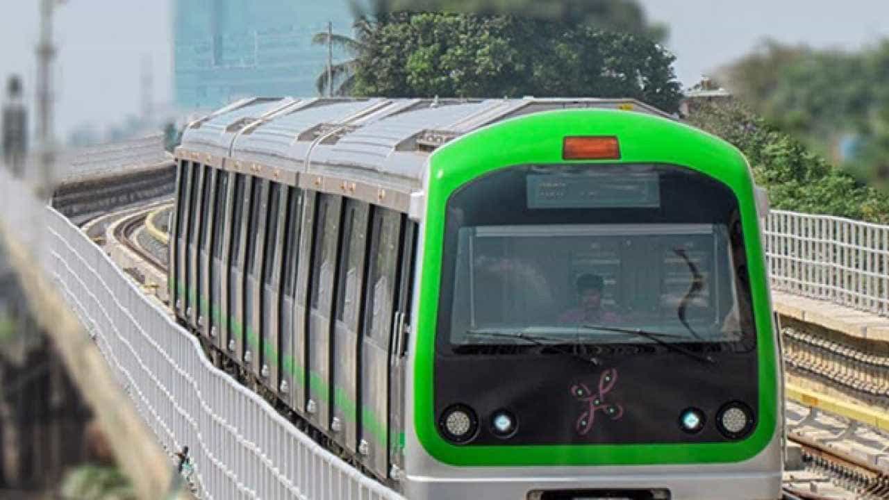 Namma Metro: ತಾಂತ್ರಿಕ ದೋಷ, ಹಸಿರು ಮಾರ್ಗದ ನಮ್ಮ ಮೆಟ್ರೋ ಸಂಚಾರದಲ್ಲಿ ವ್ಯತ್ಯಯ Namma Metro: ತಾಂತ್ರಿಕ ದೋಷ, ಹಸಿರು ಮಾರ್ಗದ ನಮ್ಮ ಮೆಟ್ರೋ ಸಂಚಾರದಲ್ಲಿ ವ್ಯತ್ಯಯ