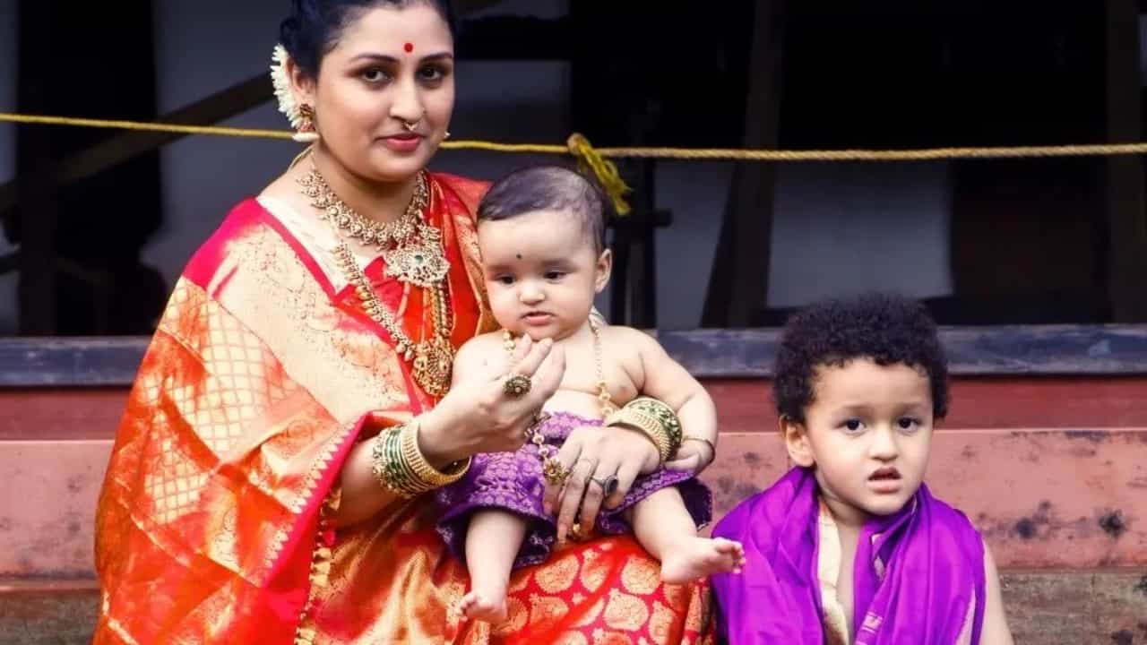 'ಕಾಂತಾರ' ರಾಣಿ ಪ್ರಗತಿ ಶೆಟ್ಟಿಗೆ ಕಾಡುತ್ತಿದೆ ಚಿತ್ರೀಕರಣದ ನೆನಪು, ಕಾಂತಾರ 2 ನಲ್ಲಿ ಪತ್ನಿಗೆ ಮರು ಅವಕಾಶ ಕೊಡ್ತಾರಾ ರಿಷಬ್? 'ಕಾಂತಾರ' ರಾಣಿ ಪ್ರಗತಿ ಶೆಟ್ಟಿಗೆ ಕಾಡುತ್ತಿದೆ ಚಿತ್ರೀಕರಣದ ನೆನಪು, ಕಾಂತಾರ 2 ನಲ್ಲಿ ಪತ್ನಿಗೆ ಮರು ಅವಕಾಶ ಕೊಡ್ತಾರಾ ರಿಷಬ್?