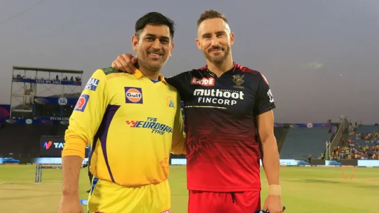 IPL 2023 RCB vs CSK: ಐಪಿಎಲ್​ನ ಹೈವೋಲ್ಟೇಜ್ ಪಂದ್ಯಕ್ಕೆ ವೇದಿಕೆ ಸಿದ್ಧವಾಗಿದೆ. ಸೋಮವಾರ ಚಿನ್ನಸ್ವಾಮಿ ಸ್ಟೇಡಿಯಂನಲ್ಲಿ ನಡೆಯಲಿರುವ ಐಪಿಎಲ್​ನ 24ನೇ ಪಂದ್ಯದಲ್ಲಿ ರಾಯಲ್ ಚಾಲೆಂಜರ್ಸ್ ಬೆಂಗಳೂರು ಹಾಗೂ ಚೆನ್ನೈ ಸೂಪರ್ ಕಿಂಗ್ಸ್ ತಂಡಗಳು ಮುಖಾಮುಖಿಯಾಗಲಿದೆ.