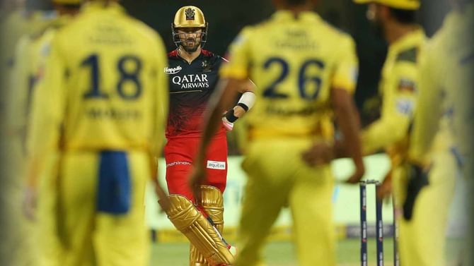 RCB vs CSK, IPL 2023: ಆರ್ಸಿಬಿ-ಸಿಎಸ್ಕೆ ಹೈವೋಲ್ಟೇಜ್ ಪಂದ್ಯದ ರೋಚಕ ಫೋಟೋಗಳು ಇಲ್ಲಿದೆ ನೋಡಿ RCB vs CSK, IPL 2023: ಆರ್ಸಿಬಿ-ಸಿಎಸ್ಕೆ ಹೈವೋಲ್ಟೇಜ್ ಪಂದ್ಯದ ರೋಚಕ ಫೋಟೋಗಳು ಇಲ್ಲಿದೆ ನೋಡಿ