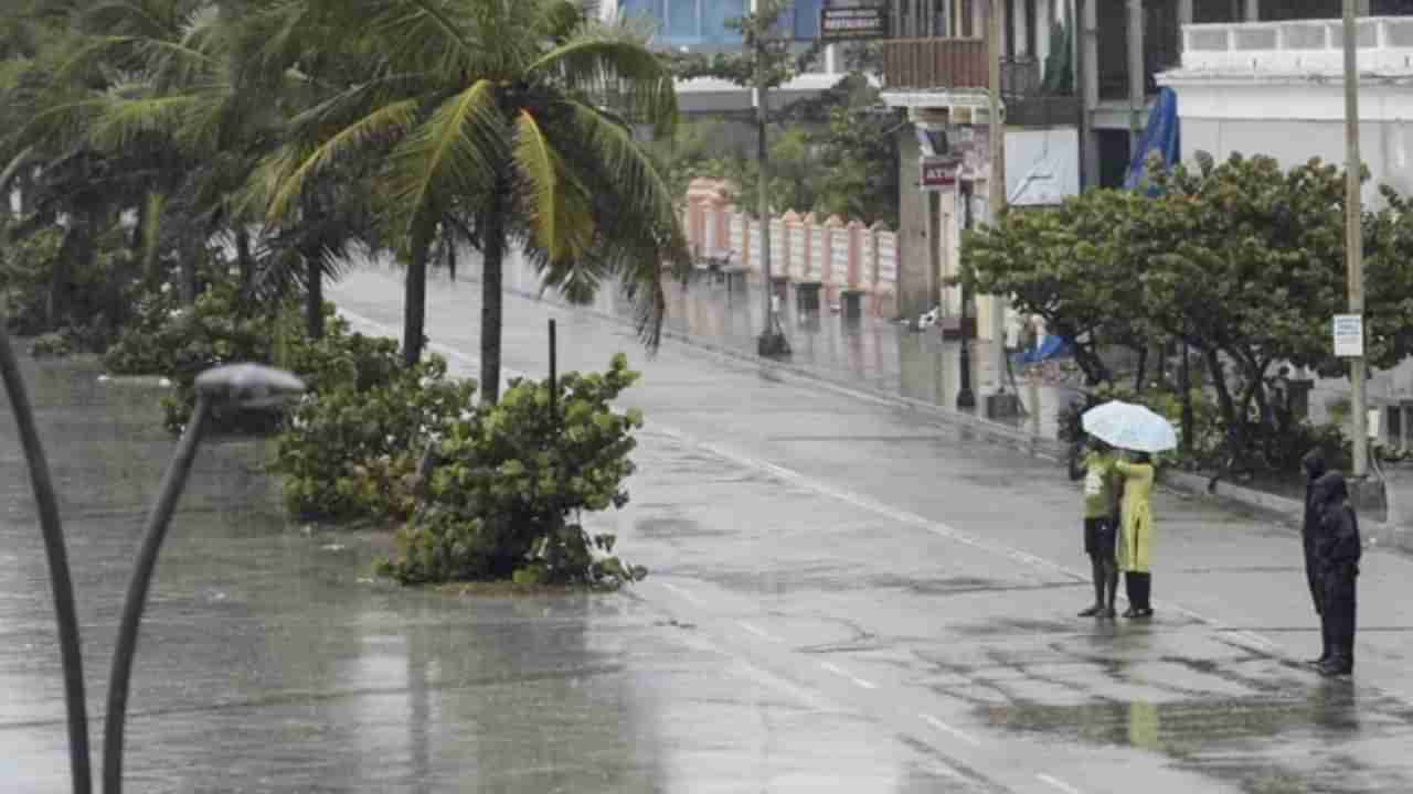 Karnataka Rain: ಬೆಂಗಳೂರು ಸೇರಿದಂತೆ ಮುಂದಿನ 3 ದಿನ ರಾಜ್ಯಾದ್ಯಂತ ಮಳೆ ಸಾದ್ಯತೆ: ಹವಾಮಾನ ಇಲಾಖೆ