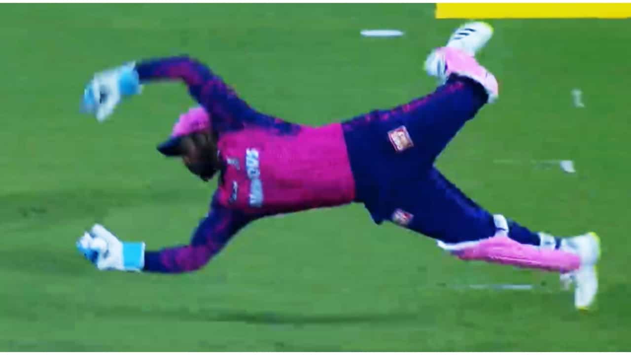 IPL 2023: ವಾಟ್ ಎ ಕ್ಯಾಚ್...ಅದ್ಭುತ ಕ್ಯಾಚ್ ಹಿಡಿದು ಎಲ್ಲರನ್ನು ನಿಬ್ಬೆರಗಾಗಿಸಿದ ಸಂಜು ಸ್ಯಾಮ್ಸನ್ IPL 2023: ವಾಟ್ ಎ ಕ್ಯಾಚ್...ಅದ್ಭುತ ಕ್ಯಾಚ್ ಹಿಡಿದು ಎಲ್ಲರನ್ನು ನಿಬ್ಬೆರಗಾಗಿಸಿದ ಸಂಜು ಸ್ಯಾಮ್ಸನ್