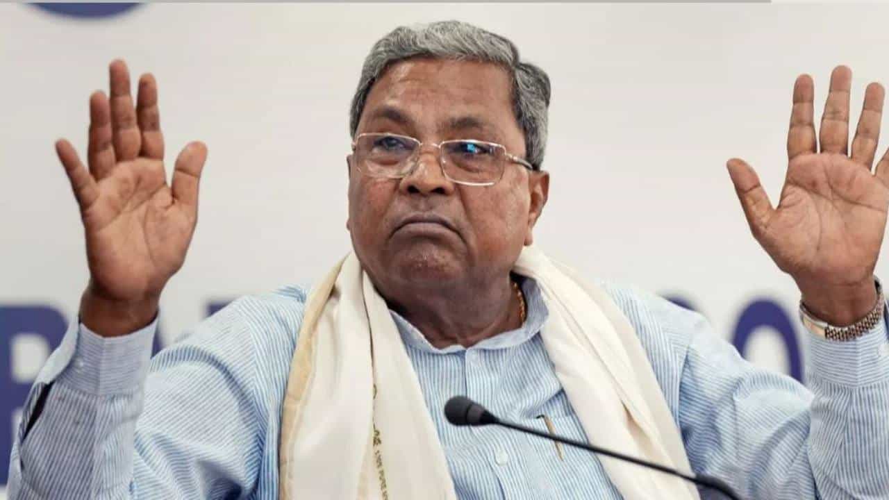 Siddaramaiah: ನನ್ನನ್ನು ಸೋಲಿಸಲೆಂದೇ ವರುಣಾಕ್ಕೆ ಬಂದ ಬಿಎಲ್ ಸಂತೋಷ್; ಸಿದ್ದರಾಮಯ್ಯ Siddaramaiah: ನನ್ನನ್ನು ಸೋಲಿಸಲೆಂದೇ ವರುಣಾಕ್ಕೆ ಬಂದ ಬಿಎಲ್ ಸಂತೋಷ್; ಸಿದ್ದರಾಮಯ್ಯ