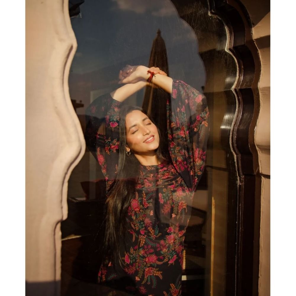 ‘ಕೋಬ್ರಾ’ ಸಿನಿಮಾದಲ್ಲಿ ನಟಿಸೋಕೆ ಶ್ರೀನಿಧಿ ಶೆಟ್ಟಿ 6-7 ಕೋಟಿ ರೂಪಾಯಿ ಪಡೆದಿದ್ದಾರೆ ಎನ್ನಲಾಗಿದೆ. ಬಳಿಕ ಅವರು ಇದೇ ಮೊತ್ತದಲ್ಲಿ ಸಂಭಾವನೆ ನಿರೀಕ್ಷಿಸುತ್ತಿದ್ದಾರೆ ಎನ್ನಲಾಗಿದೆ. ಆದರೆ, ಇದಕ್ಕೆ ನಿರ್ಮಾಪಕರು ರೆಡಿ ಇಲ್ಲ.