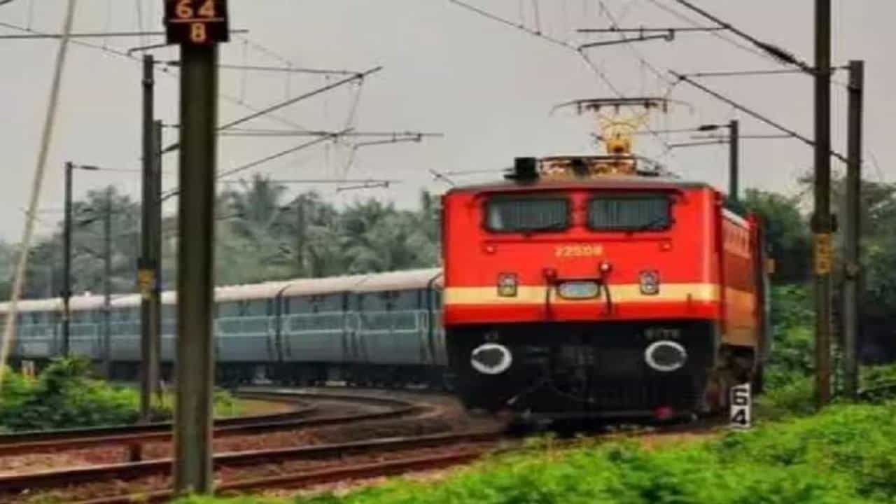 Bengaluru Suburban Rail project: ಬೆಂಗಳೂರು ಉಪನಗರ ರೈಲು ಯೋಜನೆಗಾಗಿ 764 ಮರಗಳಿಗೆ ಕೊಡಲಿ