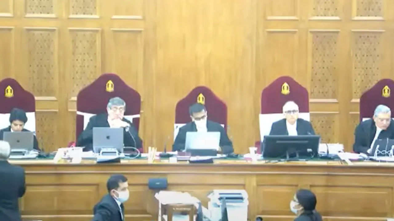 Same-sex marriage hearing: ಸಲಿಂಗ ಸಂಬಂಧ ಎಂಬುದು ಕೇವಲ ದೈಹಿಕ ಮಾತ್ರವಲ್ಲ: ಸಿಜೆಐ ಡಿವೈ ಚಂದ್ರಚೂಡ್ Same-sex marriage hearing: ಸಲಿಂಗ ಸಂಬಂಧ ಎಂಬುದು ಕೇವಲ ದೈಹಿಕ ಮಾತ್ರವಲ್ಲ: ಸಿಜೆಐ ಡಿವೈ ಚಂದ್ರಚೂಡ್