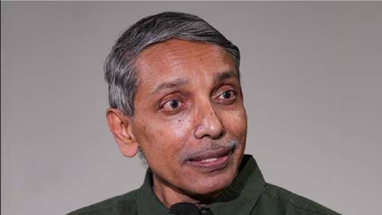ವಿದ್ಯಾರ್ಥಿಗಳಿಗೆ ಪ್ರಾದೇಶಿಕ ಭಾಷೆಗಳಲ್ಲಿ ಪರೀಕ್ಷೆ ಬರೆಯಲು ಅವಕಾಶ ನೀಡುವಂತೆ ವಿಶ್ವವಿದ್ಯಾಲಯಗಳನ್ನು ಒತ್ತಾಯಿಸಿದ ಯುಜಿಸಿ ವಿದ್ಯಾರ್ಥಿಗಳಿಗೆ ಪ್ರಾದೇಶಿಕ ಭಾಷೆಗಳಲ್ಲಿ ಪರೀಕ್ಷೆ ಬರೆಯಲು ಅವಕಾಶ ನೀಡುವಂತೆ ವಿಶ್ವವಿದ್ಯಾಲಯಗಳನ್ನು ಒತ್ತಾಯಿಸಿದ ಯುಜಿಸಿ