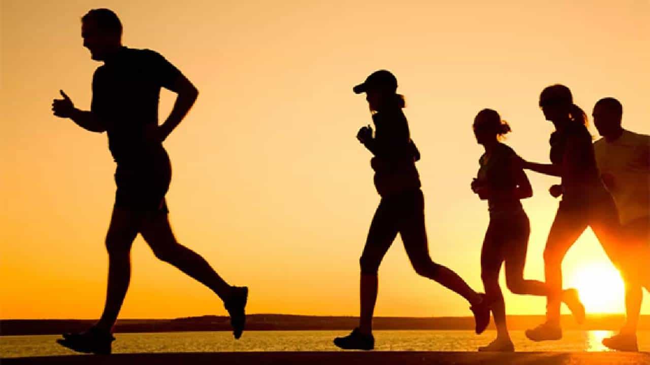 Walking or Running: ಓಡುವುದಕ್ಕಿಂತ ನಡೆಯುವುದು ಉತ್ತಮ: ತಜ್ಞರು ಏನು ಹೇಳುತ್ತಾರೆ?