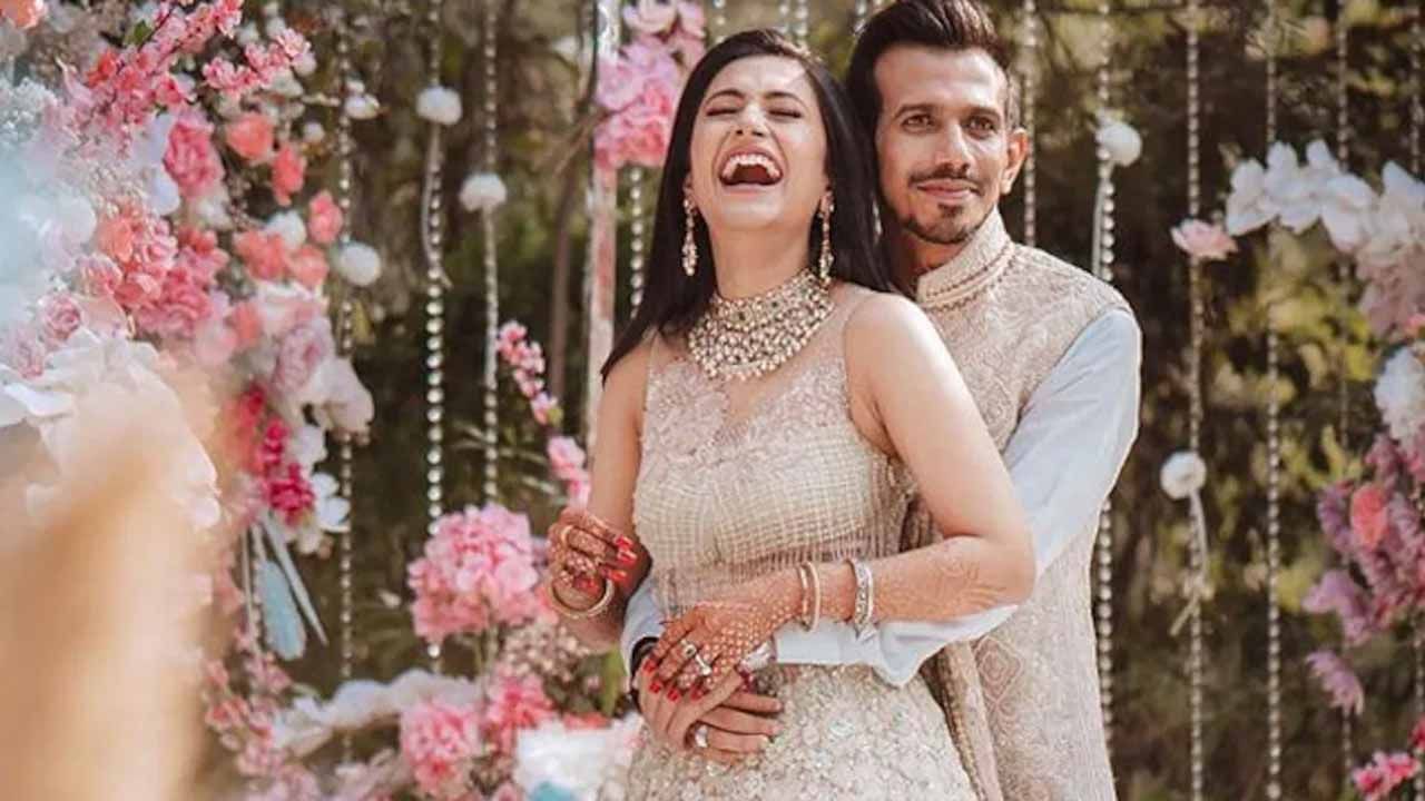 Yuzvendra Chahal: ಡೇಟಿಂಗ್ ಟೈಮ್ ವೇಸ್ಟ್, ಡೈರೆಕ್ಟ್ ಮದುವೆ ಆಗೋಣ ಎಂದಿದ್ದ ಚಹಲ್ಗೆ ನೋ ಹೇಳಿದ್ರಂತೆ ಧನಶ್ರೀ Yuzvendra Chahal: ಡೇಟಿಂಗ್ ಟೈಮ್ ವೇಸ್ಟ್, ಡೈರೆಕ್ಟ್ ಮದುವೆ ಆಗೋಣ ಎಂದಿದ್ದ ಚಹಲ್ಗೆ ನೋ ಹೇಳಿದ್ರಂತೆ ಧನಶ್ರೀ