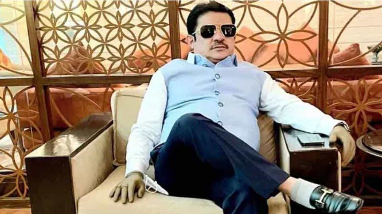 ಆದಾಯ ಮೀರಿ ಆಸ್ತಿ ಗಳಿಕೆ ಪ್ರಕರಣ; ಜಮೀರ್ ಅಹ್ಮದ್ಗೆ ಹೈಕೋರ್ಟ್ನಲ್ಲಿ ಹಿನ್ನಡೆ ಆದಾಯ ಮೀರಿ ಆಸ್ತಿ ಗಳಿಕೆ ಪ್ರಕರಣ; ಜಮೀರ್ ಅಹ್ಮದ್ಗೆ ಹೈಕೋರ್ಟ್ನಲ್ಲಿ ಹಿನ್ನಡೆ