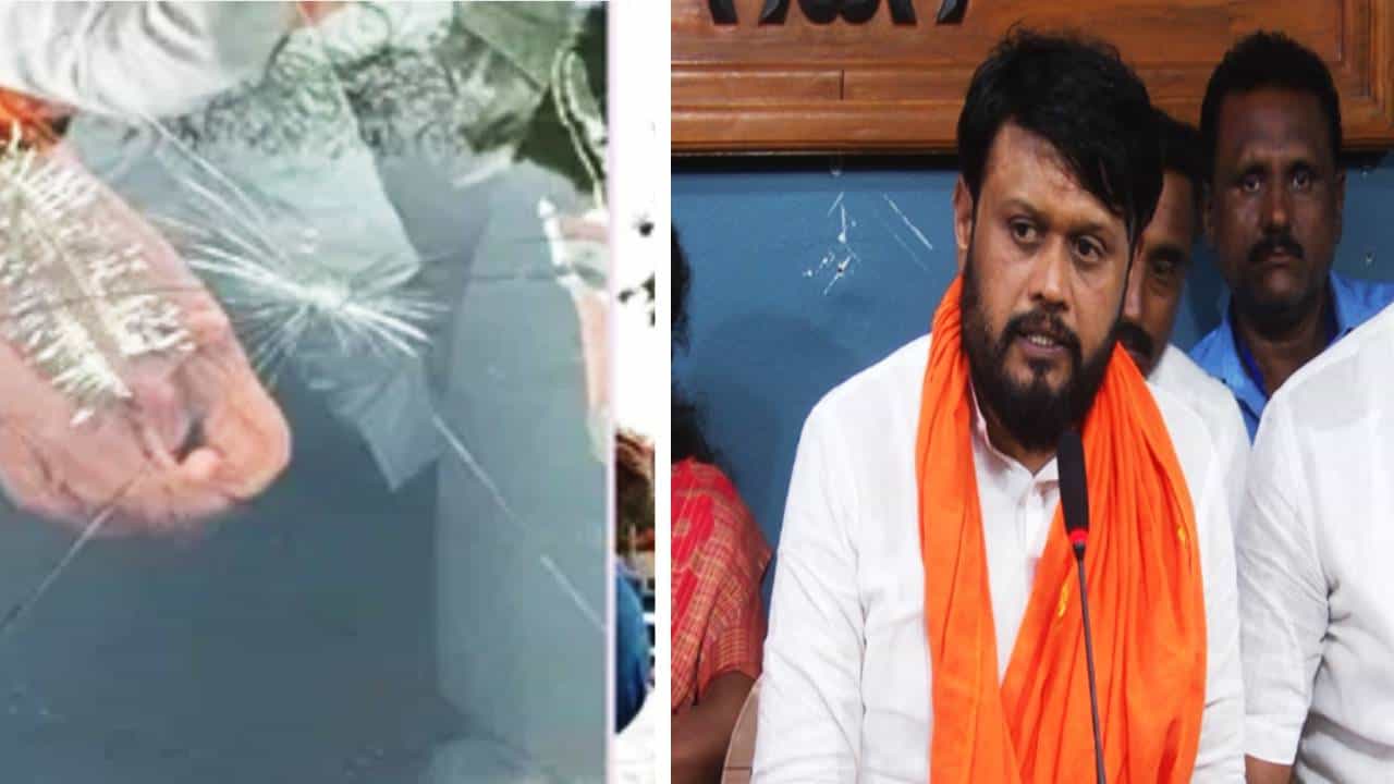 ನನ್ನ ಕಾರಿನ ಮೇಲೆ ಪೆಟ್ರೋಲ್ ಸುರಿದು ಬೆಂಕಿ ಹಚ್ಚಲು ಯತ್ನ; ಬಿಜೆಪಿ ಅಭ್ಯರ್ಥಿ ಅನಿಲ್ ಮೆಣಸಿನಕಾಯಿ ಗಂಭೀರ ಆರೋಪ ನನ್ನ ಕಾರಿನ ಮೇಲೆ ಪೆಟ್ರೋಲ್ ಸುರಿದು ಬೆಂಕಿ ಹಚ್ಚಲು ಯತ್ನ; ಬಿಜೆಪಿ ಅಭ್ಯರ್ಥಿ ಅನಿಲ್ ಮೆಣಸಿನಕಾಯಿ ಗಂಭೀರ ಆರೋಪ