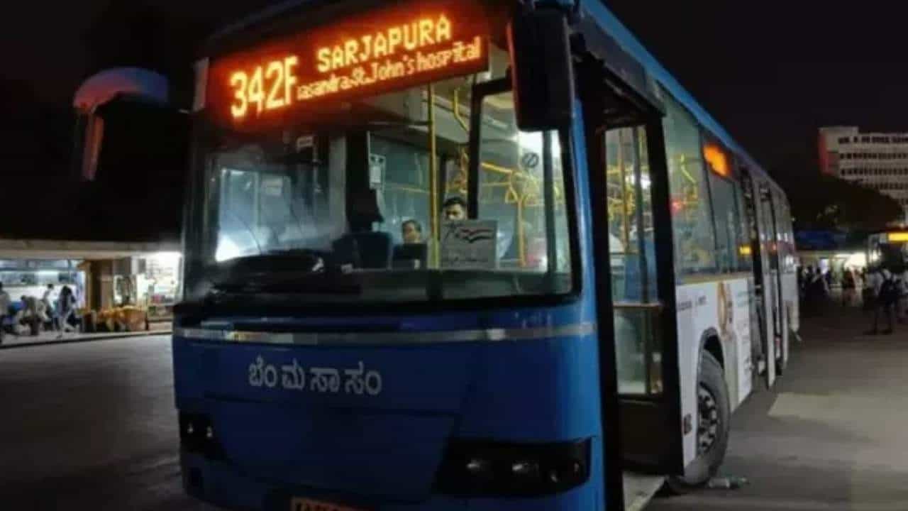 IPL 2023: ಬೆಂಗಳೂರಿನಲ್ಲಿ ಪಂದ್ಯಾವಳಿ ವೇಳೆ ಹೆಚ್ಚುವರಿ ಬಸ್ ಸೇವೆ ಘೋಷಿಸಿದ ಬಿಎಂಟಿಸಿ IPL 2023: ಬೆಂಗಳೂರಿನಲ್ಲಿ ಪಂದ್ಯಾವಳಿ ವೇಳೆ ಹೆಚ್ಚುವರಿ ಬಸ್ ಸೇವೆ ಘೋಷಿಸಿದ ಬಿಎಂಟಿಸಿ