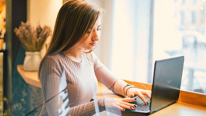 Work From Home: ‘ಸಂಬಳ ಕಟ್ ಮಾಡಿ, ಮನೆಯಿಂದ ಕೆಲಸ ಮಾಡಲು ಬಿಡಿ’- ಗೋಗರೆಯುತ್ತಿರುವ ಅಮೆರಿಕನ್ನರು ಎಷ್ಟು ಸಂಬಳ ಬಿಟ್ಟುಕೊಡಲು ಸಿದ್ಧ ಗೊತ್ತಾ? Work From Home: ‘ಸಂಬಳ ಕಟ್ ಮಾಡಿ, ಮನೆಯಿಂದ ಕೆಲಸ ಮಾಡಲು ಬಿಡಿ’- ಗೋಗರೆಯುತ್ತಿರುವ ಅಮೆರಿಕನ್ನರು ಎಷ್ಟು ಸಂಬಳ ಬಿಟ್ಟುಕೊಡಲು ಸಿದ್ಧ ಗೊತ್ತಾ?