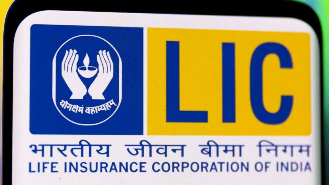 LIC Premium Income: ಪ್ರೀಮಿಯಮ್​ಗಳಿಂದ ಎಲ್​ಐಸಿ ಈ ವರ್ಷ ಗಳಿಸಿದ ಆದಾಯ ಎಷ್ಟು? ಖಾಸಗಿ ವಿಮಾ ಕಂಪನಿಗಳದ್ದೆಷ್ಟು?