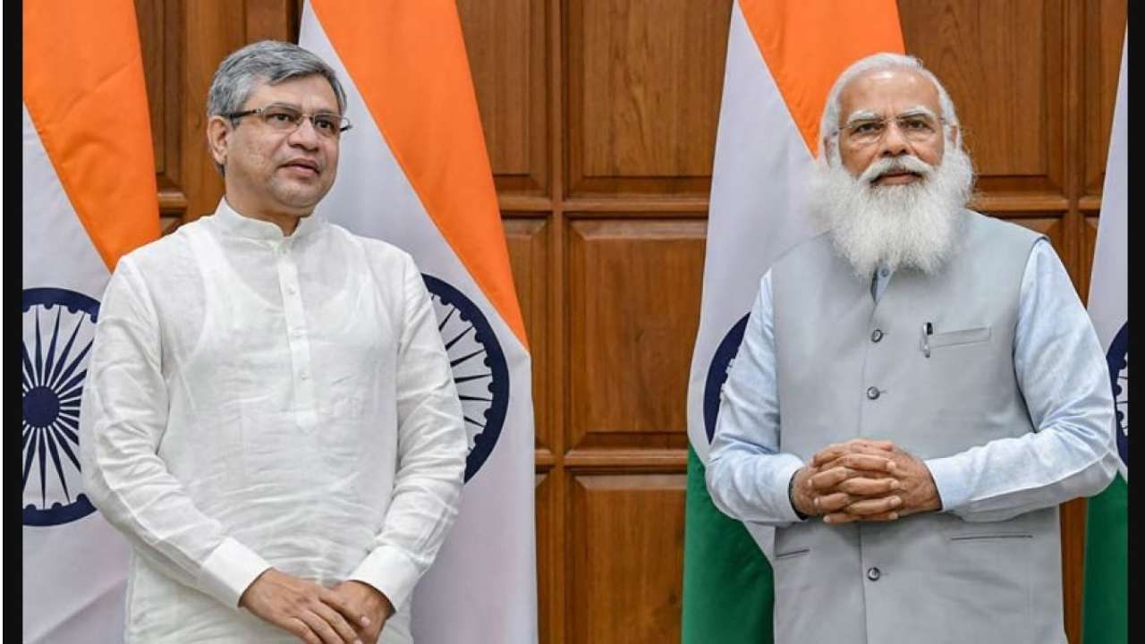 Minister Ashwini Vaishnav with PM Narendra Modi