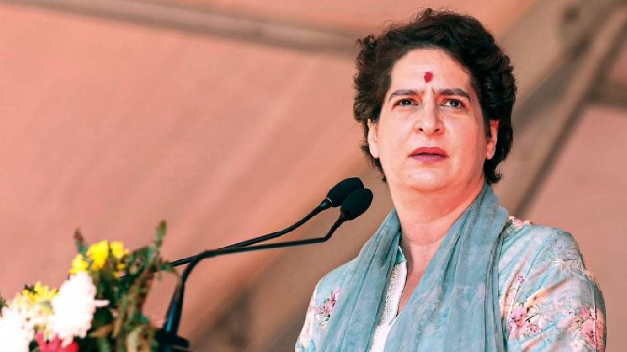 ಅಜ್ಜಿ ಇಂದಿರಾಗಾಂಧಿಗೆ ರಾಜಕೀಯ ಪುನರ್ಜನ್ಮ ನೀಡಿದ ನಾಡಲ್ಲಿ ಪ್ರಿಯಾಂಕಾ ಗಾಂಧಿ ಪ್ರಚಾರ ಅಜ್ಜಿ ಇಂದಿರಾಗಾಂಧಿಗೆ ರಾಜಕೀಯ ಪುನರ್ಜನ್ಮ ನೀಡಿದ ನಾಡಲ್ಲಿ ಪ್ರಿಯಾಂಕಾ ಗಾಂಧಿ ಪ್ರಚಾರ