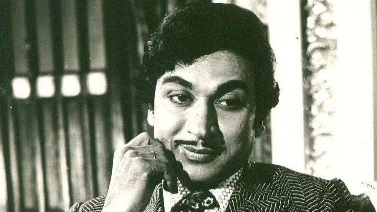 Rajkumar Death Anniversary : ಡಾ. ರಾಜ್ಕುಮಾರ್ ಪುಣ್ಯತಿಥಿ; ಅಣ್ಣಾವ್ರು ಎಂದಿಗೂ ಮರೆಯಾಗದ ನಕ್ಷತ್ರ Rajkumar Death Anniversary : ಡಾ. ರಾಜ್ಕುಮಾರ್ ಪುಣ್ಯತಿಥಿ; ಅಣ್ಣಾವ್ರು ಎಂದಿಗೂ ಮರೆಯಾಗದ ನಕ್ಷತ್ರ