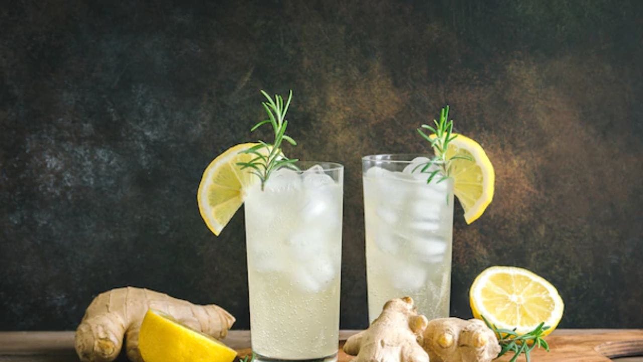 Mango-Ginger Lemonade Recipe: ಮಾವು, ಶುಂಠಿ, ನಿಂಬೆ ಪಾನಕ ಬೇಸಿಗೆಯಲ್ಲಿ ದೇಹಕ್ಕೆ ಈ ಎಲ್ಲ ಆರೋಗ್ಯ ನೀಡುತ್ತದೆ Mango-Ginger Lemonade Recipe: ಮಾವು, ಶುಂಠಿ, ನಿಂಬೆ ಪಾನಕ ಬೇಸಿಗೆಯಲ್ಲಿ ದೇಹಕ್ಕೆ ಈ ಎಲ್ಲ ಆರೋಗ್ಯ ನೀಡುತ್ತದೆ