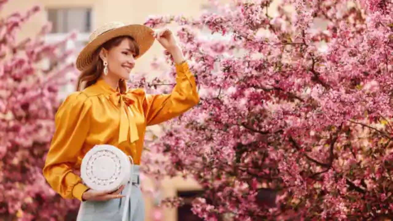 ನಿಯಾನ್ ಬಣ್ಣಗಳಿಂದ ಹಿಡಿದು ಮೆಟಾಲಿಕ್ಸ್ ವರೆಗೆ: ಬೇಸಿಗೆಯಲ್ಲಿ ಯಾವ ರೀತಿಯ ಉಡುಗೆ ತೊಡಬೇಕು? ಇಲ್ಲಿದೆ ನಿಮಗಾಗಿ ಫ್ಯಾಷನ್ ಟಿಪ್ಸ್ ನಿಯಾನ್ ಬಣ್ಣಗಳಿಂದ ಹಿಡಿದು ಮೆಟಾಲಿಕ್ಸ್ ವರೆಗೆ: ಬೇಸಿಗೆಯಲ್ಲಿ ಯಾವ ರೀತಿಯ ಉಡುಗೆ ತೊಡಬೇಕು? ಇಲ್ಲಿದೆ ನಿಮಗಾಗಿ ಫ್ಯಾಷನ್ ಟಿಪ್ಸ್