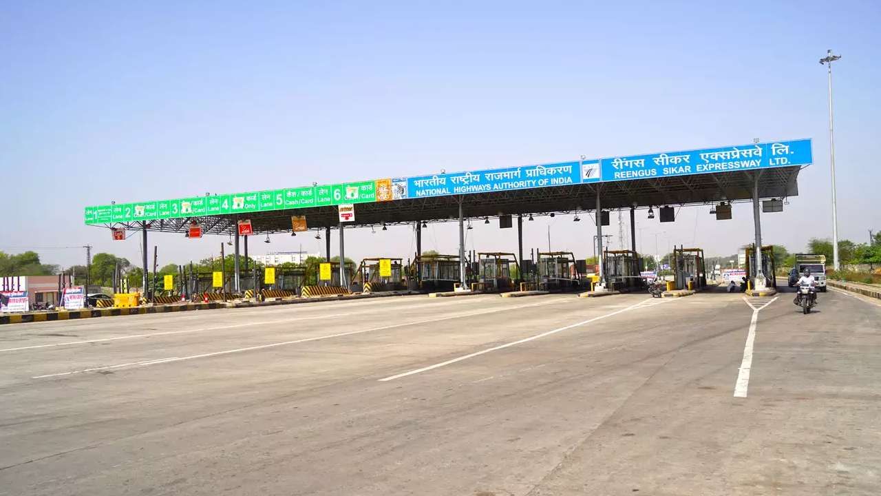 Toll Rates: ರಾಷ್ಟ್ರೀಯ ಹೆದ್ದಾರಿಯಲ್ಲಿನ ಟೋಲ್ ತೆರಿಗೆಗಳ ಬಗ್ಗೆ ನೀವು ತಿಳಿದುಕೊಳ್ಳಬೇಕಾ? ಇಲ್ಲಿದೆ ಮಾಹಿತಿ