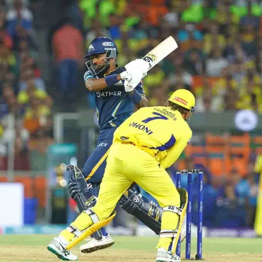 16ನೇ ಆವೃತ್ತಿಯ ಇಂಡಿಯನ್ ಪ್ರೀಮಿಯರ್ ಲೀಗ್ನಲ್ಲಿಂದು ಅಂತಿಮ ಫೈನಲ್ ಪಂದ್ಯ ನಡೆಯಲಿದೆ. ಅಹ್ಮದಾಬಾದ್ನ ನರೇಂದ್ರ ಮೋದಿ ಸ್ಟೇಡಿಯಂನಲ್ಲಿ ಚೆನ್ನೈ ಸೂಪರ್ ಕಿಂಗ್ಸ್ ಹಾಗೂ ಗುಜರಾತ್ ಟೈಟಾನ್ಸ್ ಮುಖಾಮುಖಿ ಆಗಲಿದೆ. ಈ ಪಂದ್ಯ ಅನೇಕ ವಿಶೇಷ ಘಟನೆಗಳಿಗೆ ಸಾಕ್ಷಿಯಾಗಲಿದೆ.