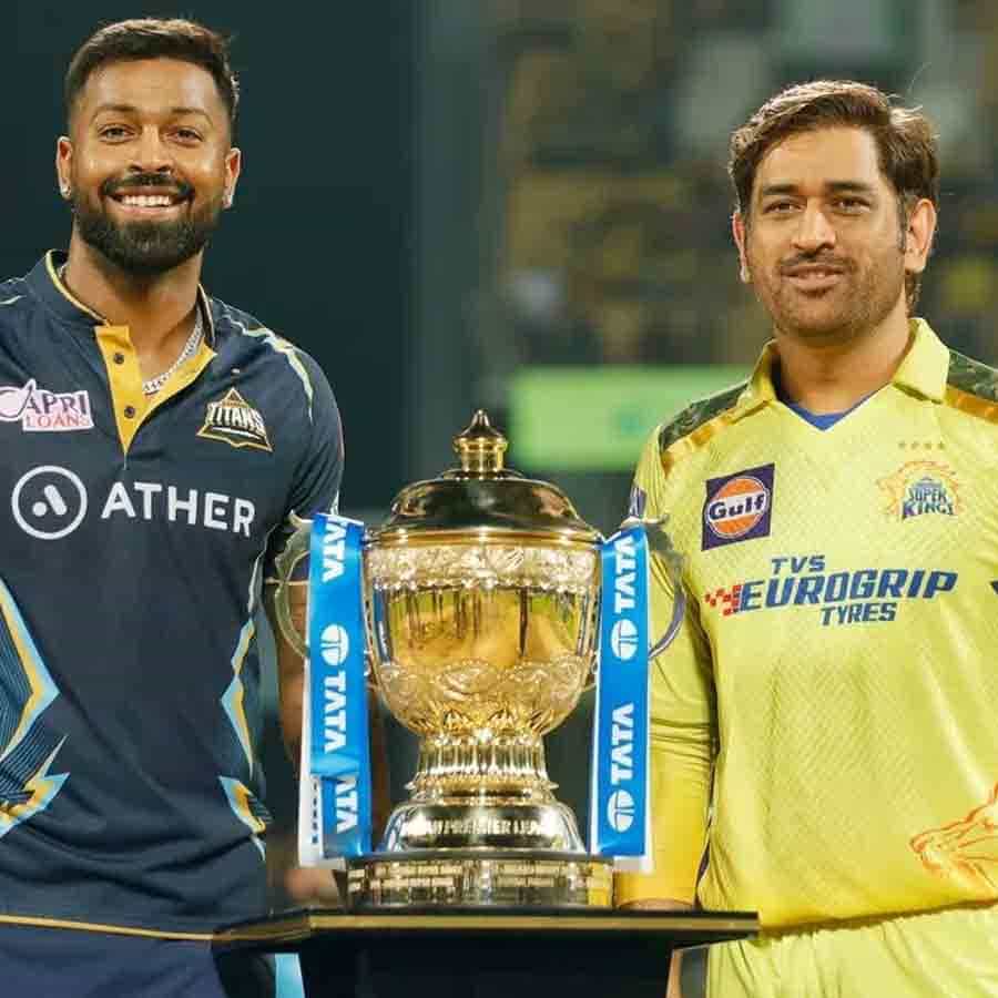 16ನೇ ಆವೃತ್ತಿಯ ಇಂಡಿಯನ್ ಪ್ರೀಮಿಯರ್ ಲೀಗ್ನಲ್ಲಿ ಭಾನುವಾರ ನಡೆಯಬೇಕಿದ್ದ ಚೆನ್ನೈ ಸೂಪರ್ ಕಿಂಗ್ಸ್ ಮತ್ತು ಗುಜರಾತ್ ಟೈಟಾನ್ಸ್ ನಡುವಣ ಫೈನಲ್ ಪಂದ್ಯ ಮಳೆಗೆ ಕೊಚ್ಚಿ ಹೋಯಿತು. ನರೇಂದ್ರ ಮೋದಿ ಸ್ಟೇಡಿಯಂನಲ್ಲಿ ಸುರಿದ ರಣಭೀಕರ ಮಳೆಗೆ ಟಾಸ್ ಪ್ರಕ್ರಿಯೆ ಕೂಡ ನಡೆಸಲಾಗಿಲ್ಲ.