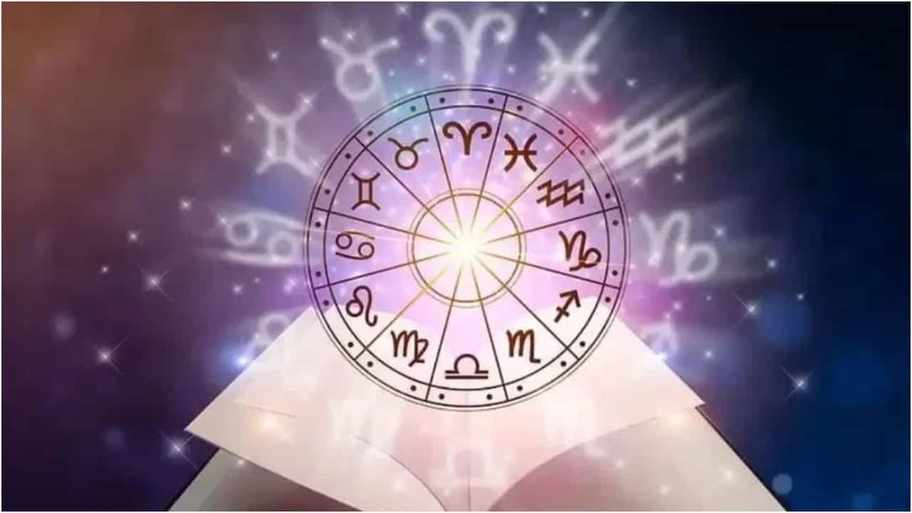 Shukra Gochar 2023: ಕರ್ಕಾಟಕ ರಾಶಿ ಪ್ರವೇಶಿಸಲಿರುವ ಶುಕ್ರ; ಈ 5 ರಾಶಿಯವರಿಗೆ ಮುಟ್ಟಿದ್ದೆಲ್ಲಾ ಚಿನ್ನ! Shukra Gochar 2023: ಕರ್ಕಾಟಕ ರಾಶಿ ಪ್ರವೇಶಿಸಲಿರುವ ಶುಕ್ರ; ಈ 5 ರಾಶಿಯವರಿಗೆ ಮುಟ್ಟಿದ್ದೆಲ್ಲಾ ಚಿನ್ನ!