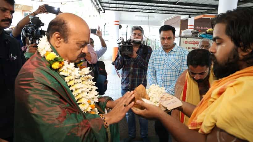 Karnataka Assembly Election Result 2023: ಆಂಜನೇಯನ ದರ್ಶನ ಪಡೆದು ಸಿಎಂ ಬೊಮ್ಮಾಯಿ ಹೇಳಿದ್ದೇನು?
