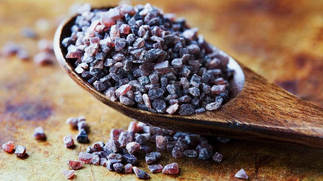 Black Salt In Tea: ಚಹಾದಲ್ಲಿ ನೀವು ಕಪ್ಪು ಉಪ್ಪು ಮಿಶ್ರಣ ಮಾಡಿ ಕುಡಿದರೆ ಈ ಅದ್ಭುತ ಆರೋಗ್ಯ ಪ್ರಯೋಜನಗಳ ಪಡೆಯುವಿರಿ Black Salt In Tea: ಚಹಾದಲ್ಲಿ ನೀವು ಕಪ್ಪು ಉಪ್ಪು ಮಿಶ್ರಣ ಮಾಡಿ ಕುಡಿದರೆ ಈ ಅದ್ಭುತ ಆರೋಗ್ಯ ಪ್ರಯೋಜನಗಳ ಪಡೆಯುವಿರಿ