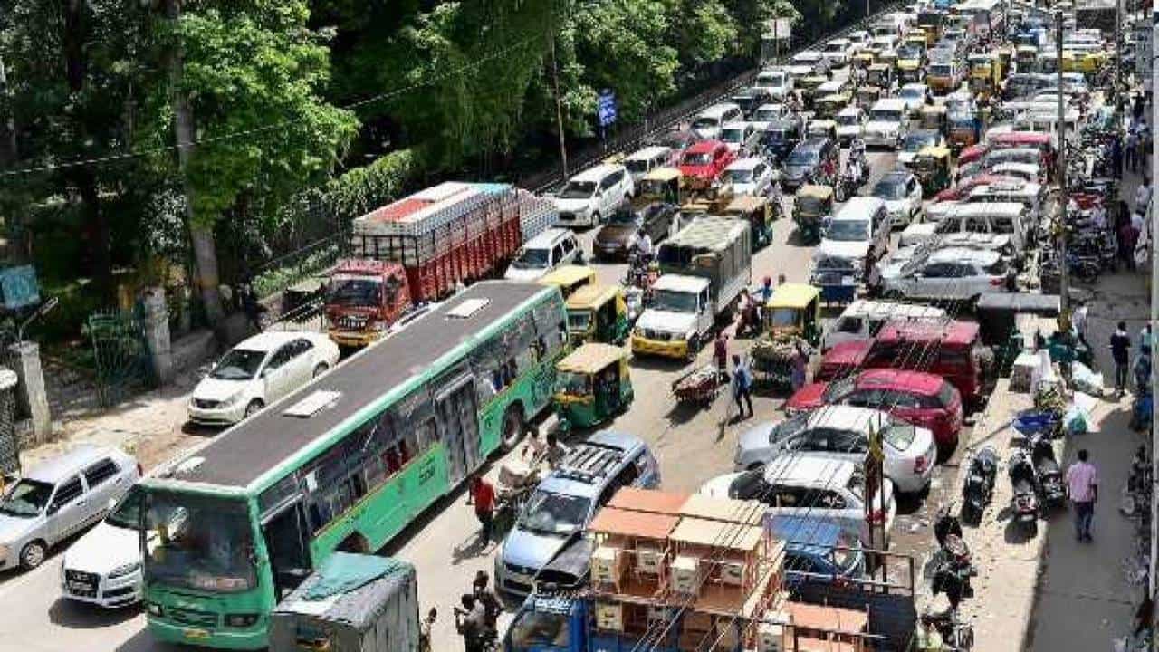 CET Exam 2023: ಬೆಂಗಳೂರು ಸಿಇಟಿ ಅಭ್ಯರ್ಥಿಗಳಿಗೆ ವಿಶೇಷ ಸೂಚನೆ; ಟ್ರಾಫಿಕ್ ತೊಂದರೆಯಿಂದ ದೂರವಿರಲು ಈ ಸೂಚನೆಗಳನ್ನು ಗಮನಿಸಿ CET Exam 2023: ಬೆಂಗಳೂರು ಸಿಇಟಿ ಅಭ್ಯರ್ಥಿಗಳಿಗೆ ವಿಶೇಷ ಸೂಚನೆ; ಟ್ರಾಫಿಕ್ ತೊಂದರೆಯಿಂದ ದೂರವಿರಲು ಈ ಸೂಚನೆಗಳನ್ನು ಗಮನಿಸಿ