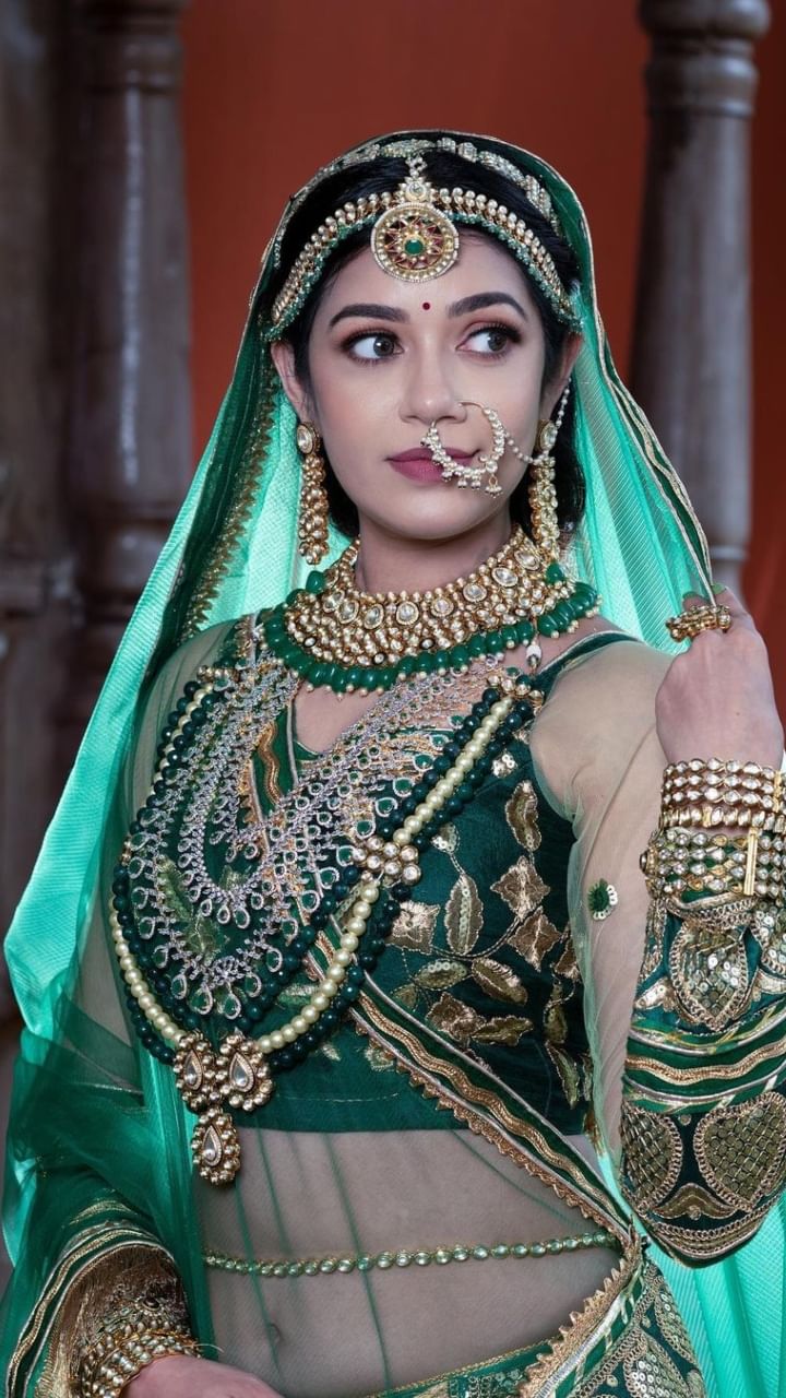 Chaya singh (2)
