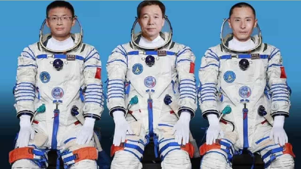 China Space Mission: ಮೊದಲ ಬಾರಿಗೆ ಬಾಹ್ಯಾಕಾಶಕ್ಕೆ ನಾಗರಿಕರನ್ನು ಕಳುಹಿಸಲು ಮುಂದಾದ ಚೀನಾ China Space Mission: ಮೊದಲ ಬಾರಿಗೆ ಬಾಹ್ಯಾಕಾಶಕ್ಕೆ ನಾಗರಿಕರನ್ನು ಕಳುಹಿಸಲು ಮುಂದಾದ ಚೀನಾ