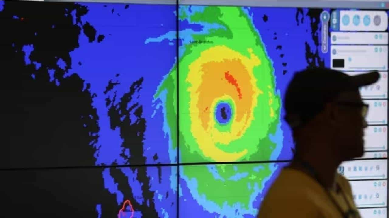 Cyclone Mocha: ನೀವು ಚಂಡಮಾರುತದ ಅಪ್ಡೇಟ್ಗಳನ್ನು ಹೇಗೆ ಟ್ರ್ಯಾಕ್ ಮಾಡಬಹುದು ಎಂಬುದು ಇಲ್ಲಿದೆ Cyclone Mocha: ನೀವು ಚಂಡಮಾರುತದ ಅಪ್ಡೇಟ್ಗಳನ್ನು ಹೇಗೆ ಟ್ರ್ಯಾಕ್ ಮಾಡಬಹುದು ಎಂಬುದು ಇಲ್ಲಿದೆ