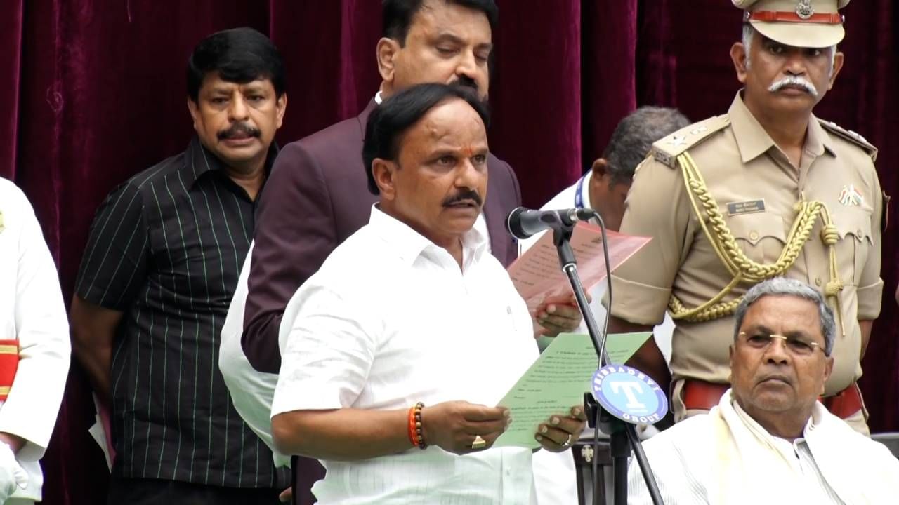 Karnataka Cabinet Expansion, CM Siddaramaiah's Cabinet to Expand Today with 24 of ministers photos Latest News in Kannada