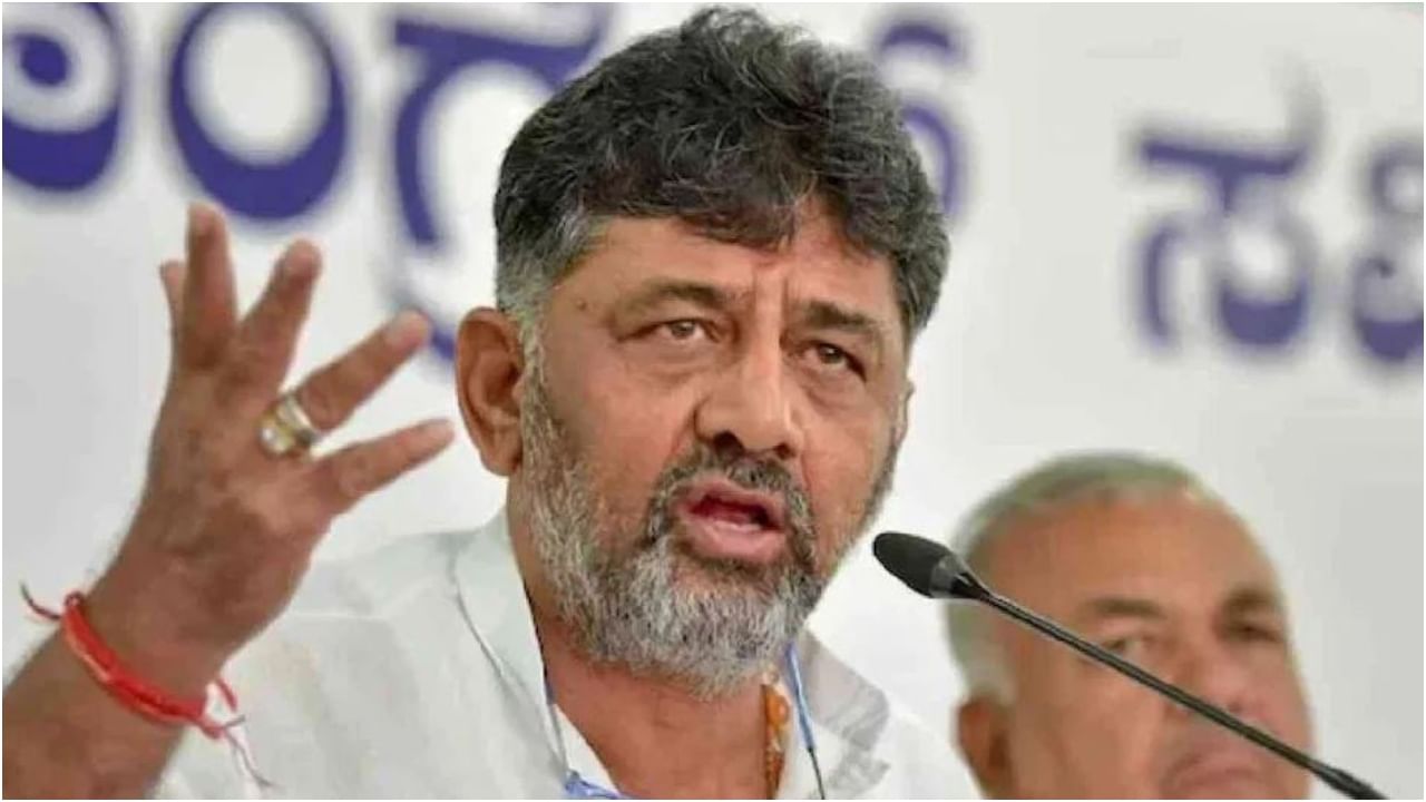 ಡಿಕೆ ಶಿವಕುಮಾರ್ ತವರು ರಾಮನಗರ ಜಿಲ್ಲೆಯಲ್ಲಿ ಫುಲ್ ಅಲರ್ಟ್ ಆಗಿರಲು ಪೊಲೀಸರಿಗೆ ಸೂಚನೆ: ಕಾರಣವೇನು? ಡಿಕೆ ಶಿವಕುಮಾರ್ ತವರು ರಾಮನಗರ ಜಿಲ್ಲೆಯಲ್ಲಿ ಫುಲ್ ಅಲರ್ಟ್ ಆಗಿರಲು ಪೊಲೀಸರಿಗೆ ಸೂಚನೆ: ಕಾರಣವೇನು?